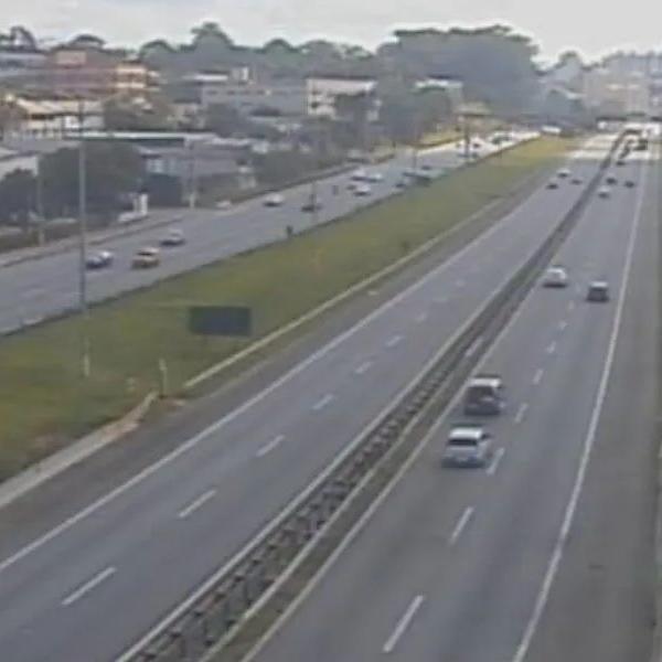 O acidente aconteceu na Rodovia Anchieta, km 64 Sul