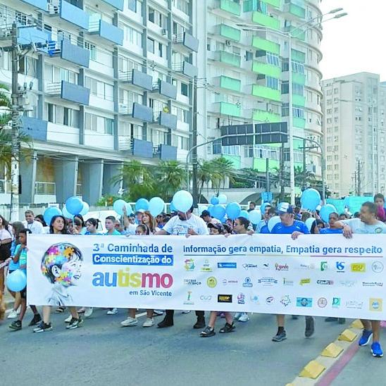 Movimento mobilizou famílias de autistas e simpatizantes da causa